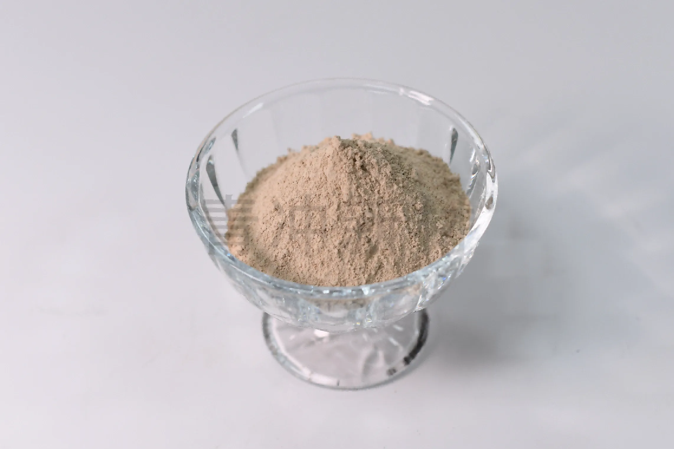 كربونات المنغنيز (MnCO₃)3